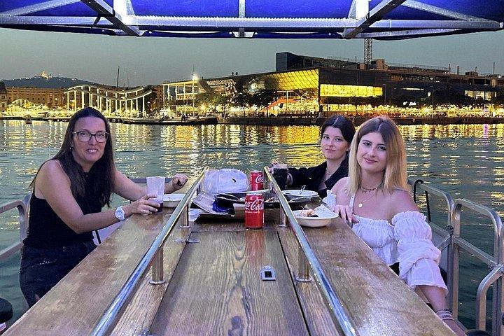 Evening Cruise with Dinner and Drinks in Barcelona