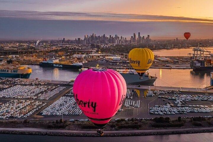 メルボルン市内上空熱気球フライト（朝食（オプション））