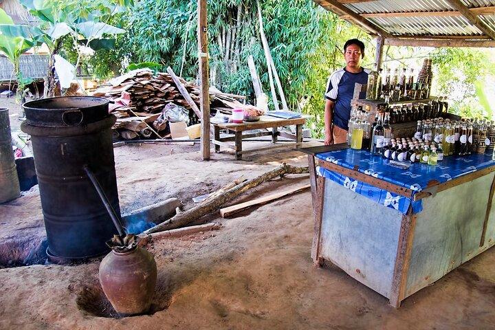 Heldag Mekong River Kayaking och Pak Ou Caves Adventure