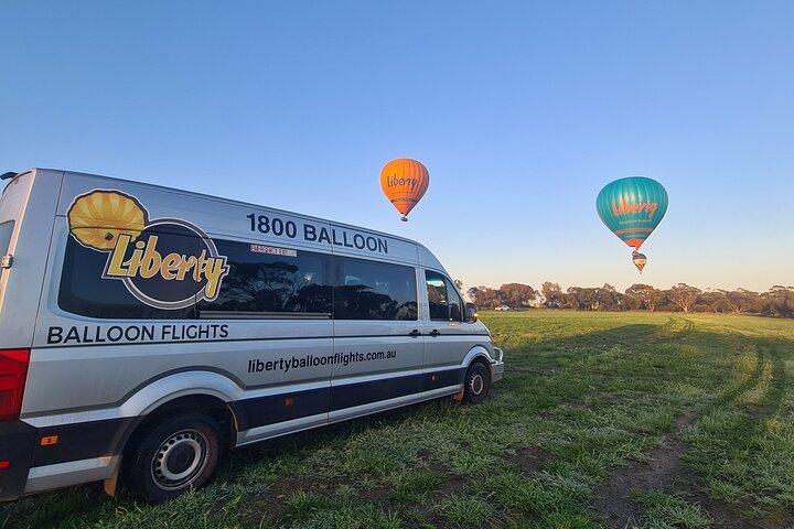 Vols montgolfières (vallée d'Avon) + Petit-déjeuner et prise en charge à Perth