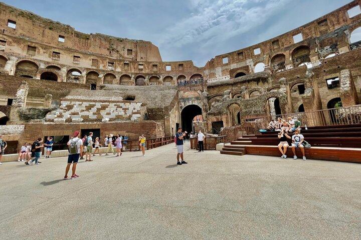 Colosseo Arena Palatina e Foro Romano Tour