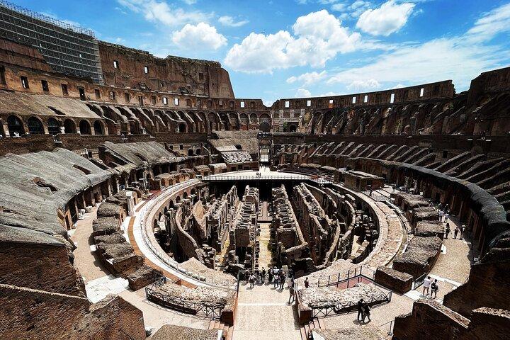 Colosseo Arena Palatina e Foro Romano Tour
