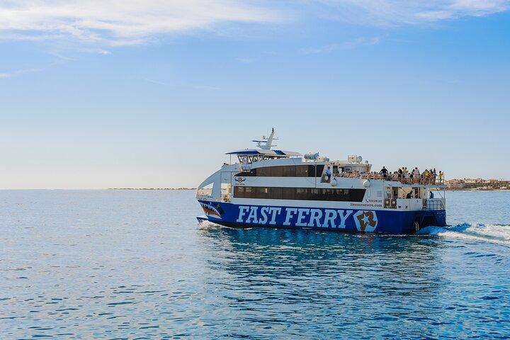 Fuerteventura: Færge billet til Lanzarote med gratis wifi