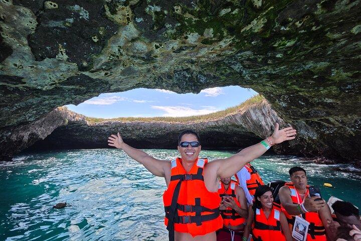 Half-Day Marietas Islands Tour with Playa Nopalera + Food