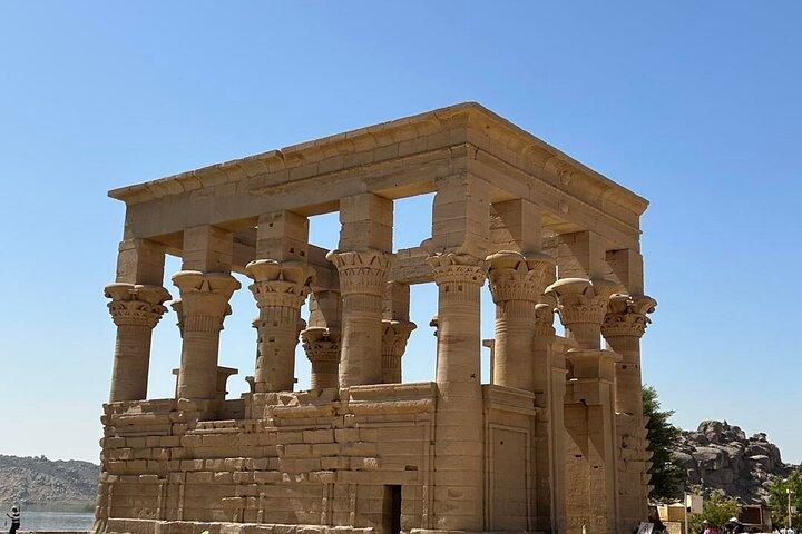 2 Day Private Return Transfer from Luxor to Aswan’s Highlights