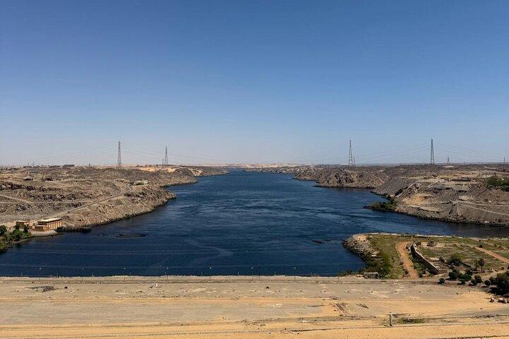 2 Day Private Return Transfer from Luxor to Aswan’s Highlights