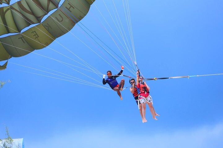 Superton Patong Beach Parasailing och Jet Skiing Experience