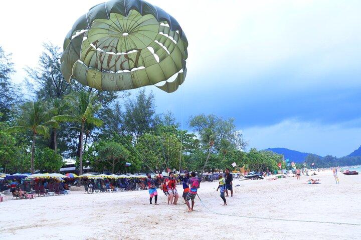 Superton Patong Beach Parasailing och Jet Skiing Experience
