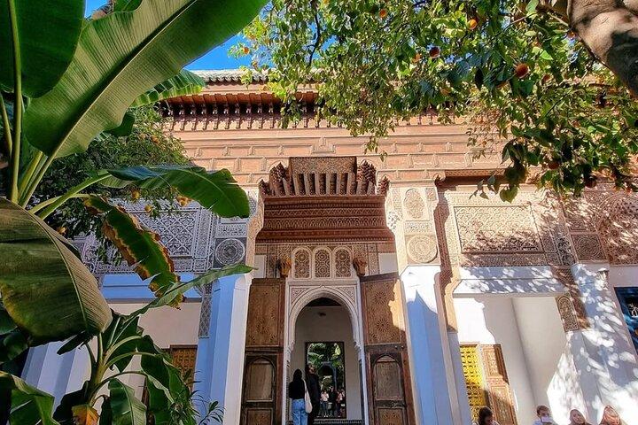Marrakech: 3-Hour Monuments, Souks & Old Medina Walking Tour