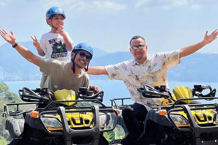 プーケットスカイラインフライングジップラインとカマラビーチビューATV