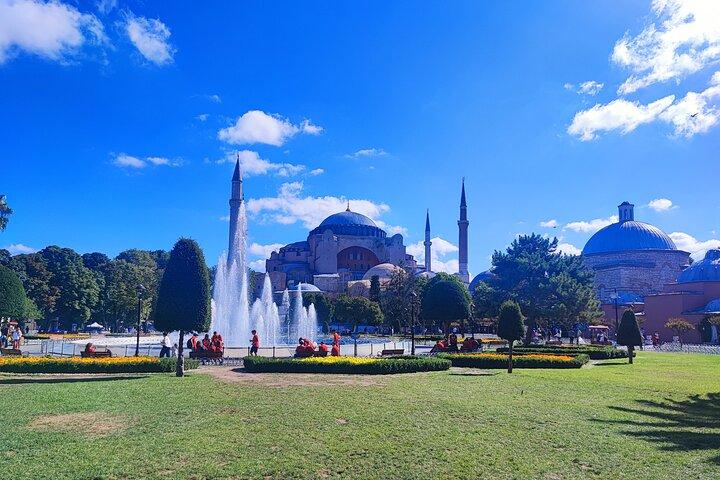 Istanbul Guided Old City Wonders and Bosphorus Cruise Tour