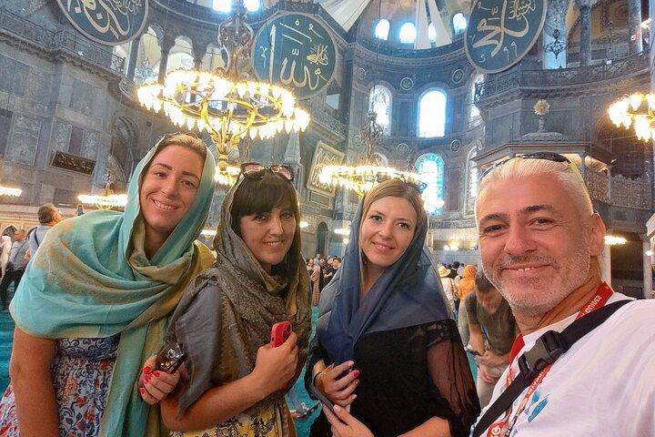 Istanbul Guided Old City Wonders and Bosphorus Cruise Tour
