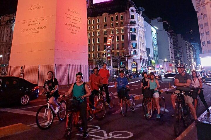 Excursão de bicicleta: Buenos Aires à noite