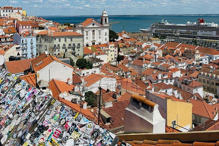 Lisbon Private Tour with Local Guide