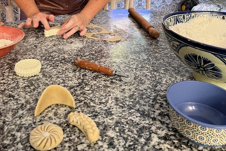 Moroccan Hands on traditional pastries & Tea class in Marrakech