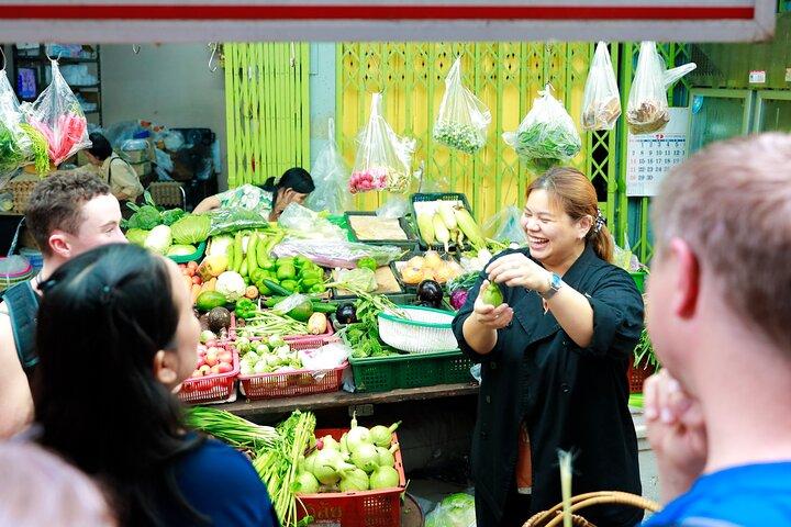 Clase de cocina tailandesa y tour por el mercado