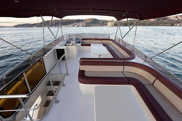 Private Bosphorus Yacht Cruise Luxury Tour