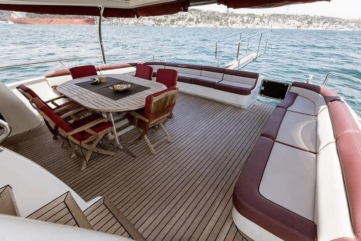 Private Bosphorus Yacht Cruise Luxury Tour