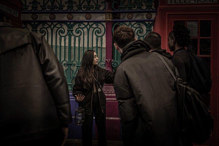 London Dark Walking Tour: Haunted Landmarks & Sinister Secrets