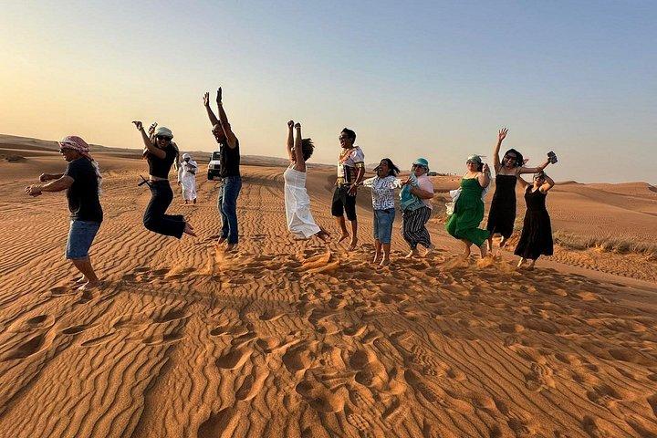 Premium Wüstensafari in Dubai mit Buffet-Abendessen