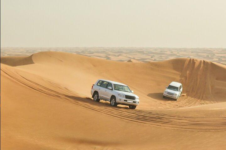 Excitante Dune Bashing & Camel Ride Safari de 4 horas para o Mar Interior