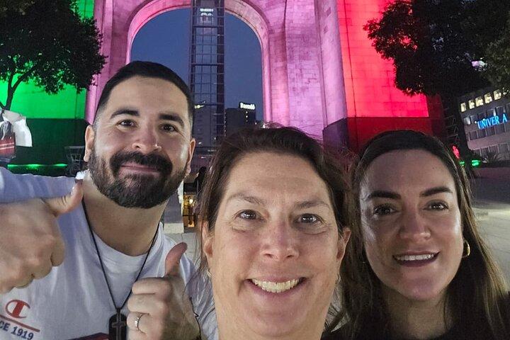 メキシコシティの夜：プライベートツアー｜地元の文化と食