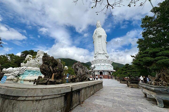 Hoi An till Hue med privat bil via Monkey Mountain, City of Ghost