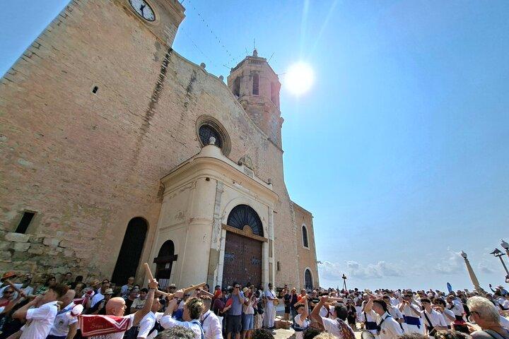 Tour privado personalizado de Montserrat y Sitges desde Barcelona