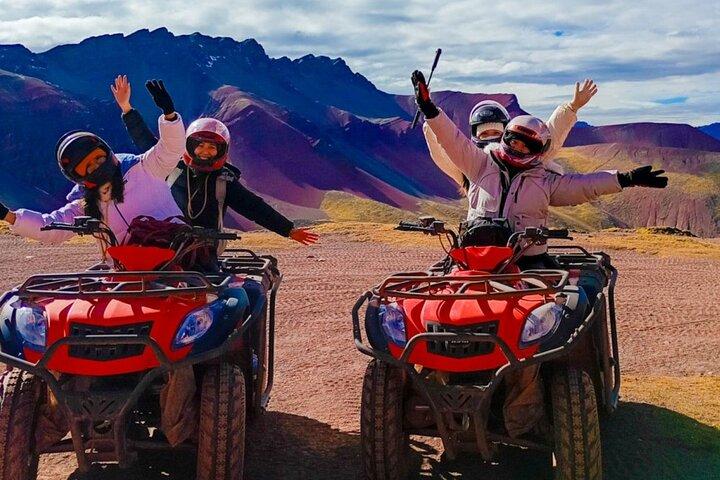 VTT à Red Valley et Rainbow Mountain de Cusco