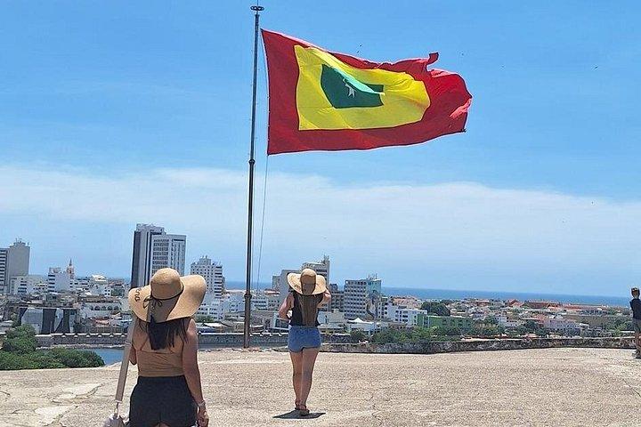 カルタヘナ旧市街＋ゲッセマニ地区ウォーキングツアー | 少人数グループ