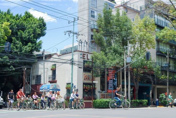 Bike to taste the world's best tacos - Mexico City