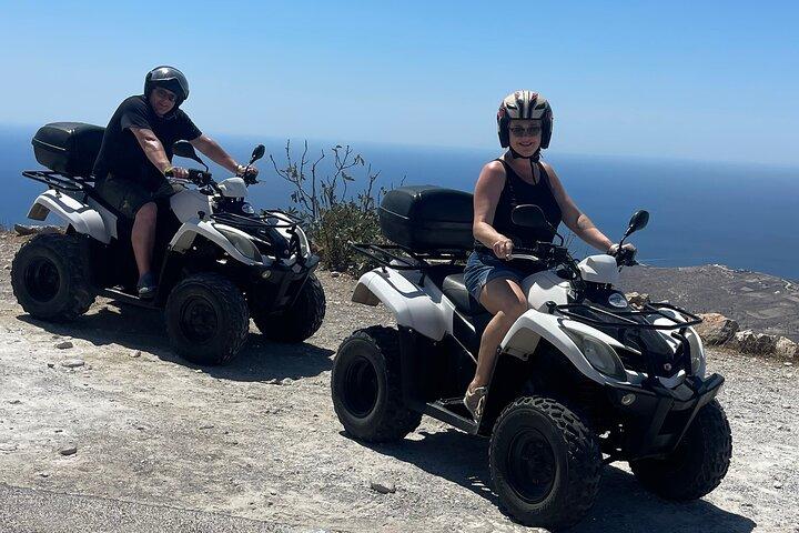 Alquilar un ATV Santorini