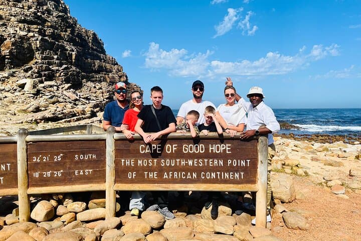Full Day Private Tour of Cape Peninsula & Boulders Beach