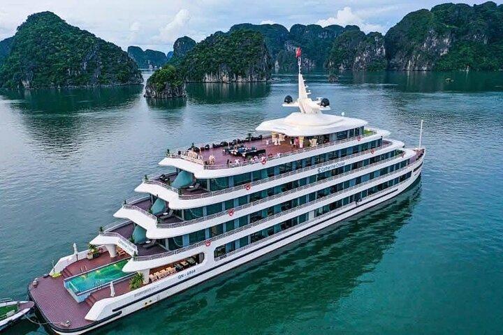 6 Star Ha Long Bay 2 Day 1 Night Cruise with Catherine Cruises