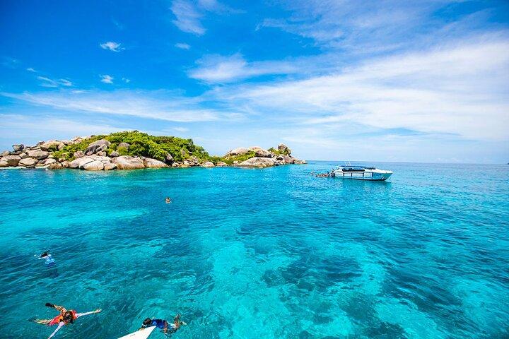 Excursion d'une journée complète aux îles Similan au départ de Phuket