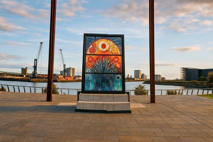 Belfast Self Guided Walking Tour com um APP