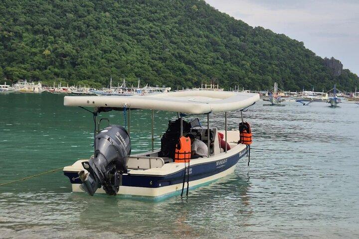 El Nido Private Speedboat Adventure Tour med Island Lunch