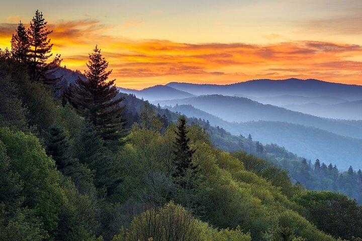 Soccer fans 2026 : 4: Day Tennessee Smoky Mountain Tour from NYC (サッカーファン2026:4日目テネシー・スモーキー・マウンテン・ツアー)