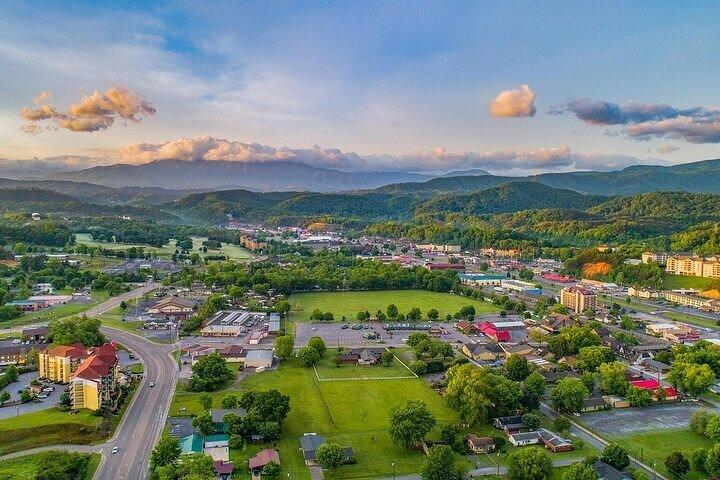 Soccer fans 2026 : 4: Day Tennessee Smoky Mountain Tour from NYC (サッカーファン2026:4日目テネシー・スモーキー・マウンテン・ツアー)