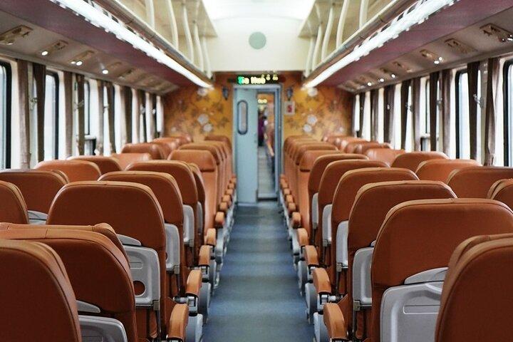 Aventura de trem Heritage em Hue para Hoi An com experiência de lanterna