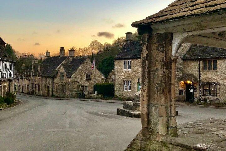 Visite privée de Stonehenge, Bath et Castle Combe.