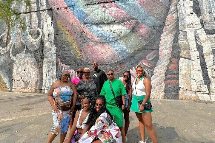 2 en 1: Favela privada y pequeña África - ¡La historia africana completa!