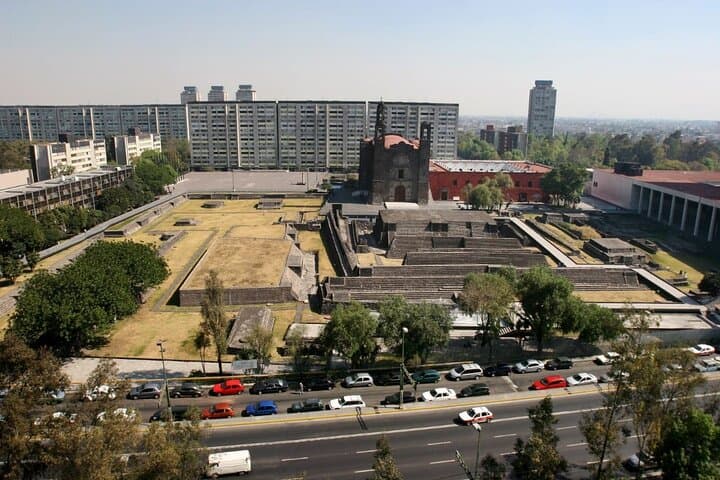 Teotihuacan Ruins and Tlatelolco Guided Tour with Tequila Tasting