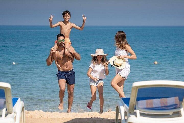 Excursion d'une journée en mer Rouge à El Ain Sokhna au départ du Caire avec déjeuner