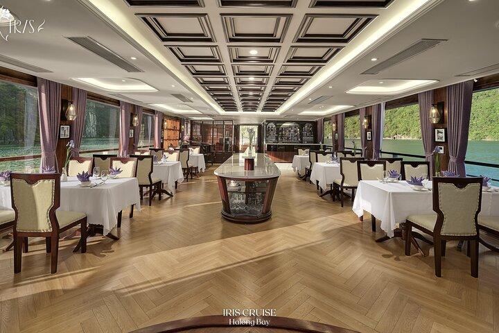 5-stjernet Halong Bay Day Cruise fra Hanoi Jacuzzi Pool og fest