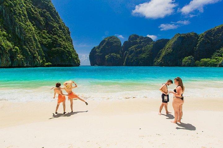 Phi Phi Islands Tagestour mit dem Schnellboot von Phuket