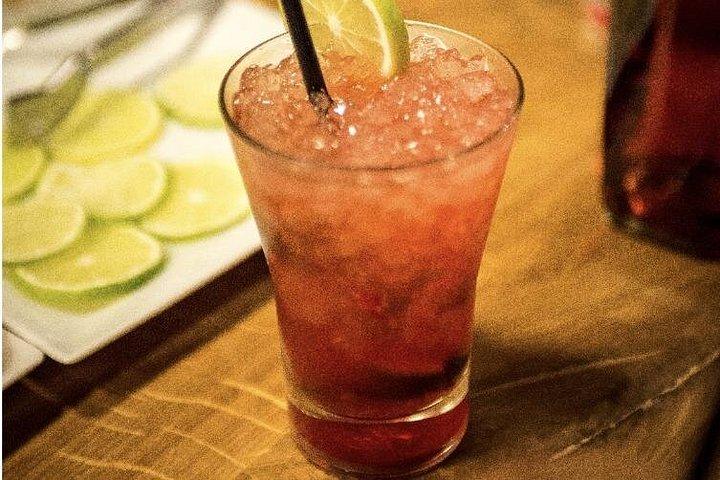 Upptäck Barcelonas smaker genom Mixology Class