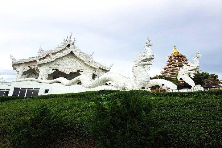 Chiang Mai-Chiang Rai : Blanc Bleu Rouge Temple Lalita Café Déjeuner