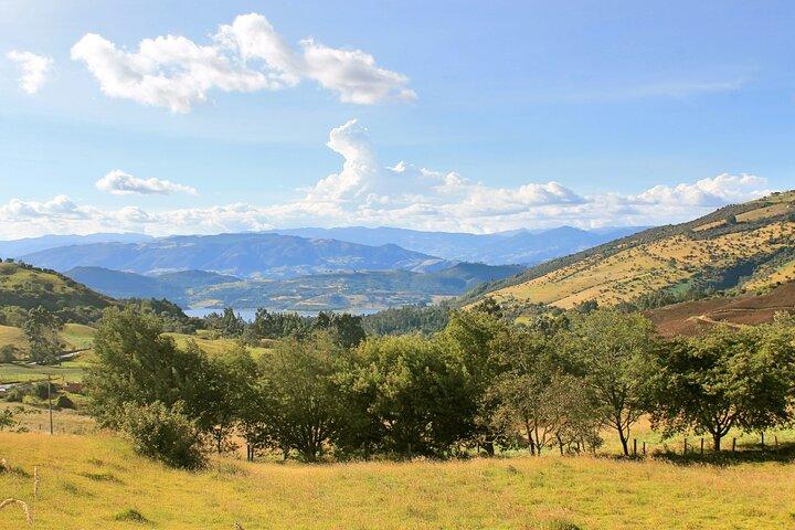 VIP Salt Cathedral & Lake Guatavita Tour from Bogota, 12hr