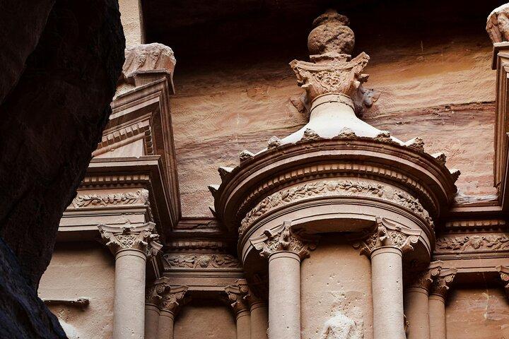 Excursión privada de un día a Petra con traslado de ida y vuelta desde el Mar Muerto